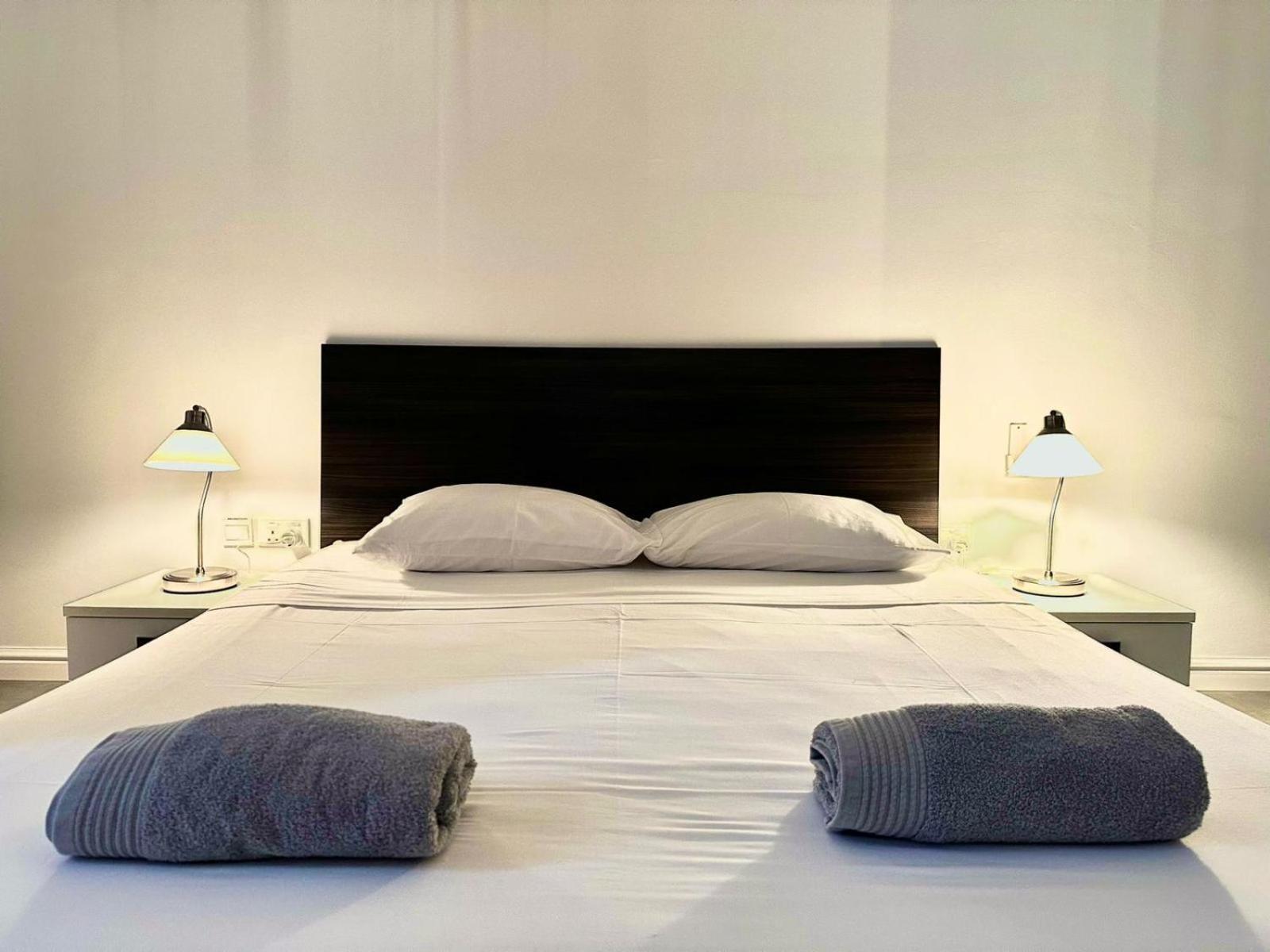 Charming Flat Off The Sea Front Gzira
