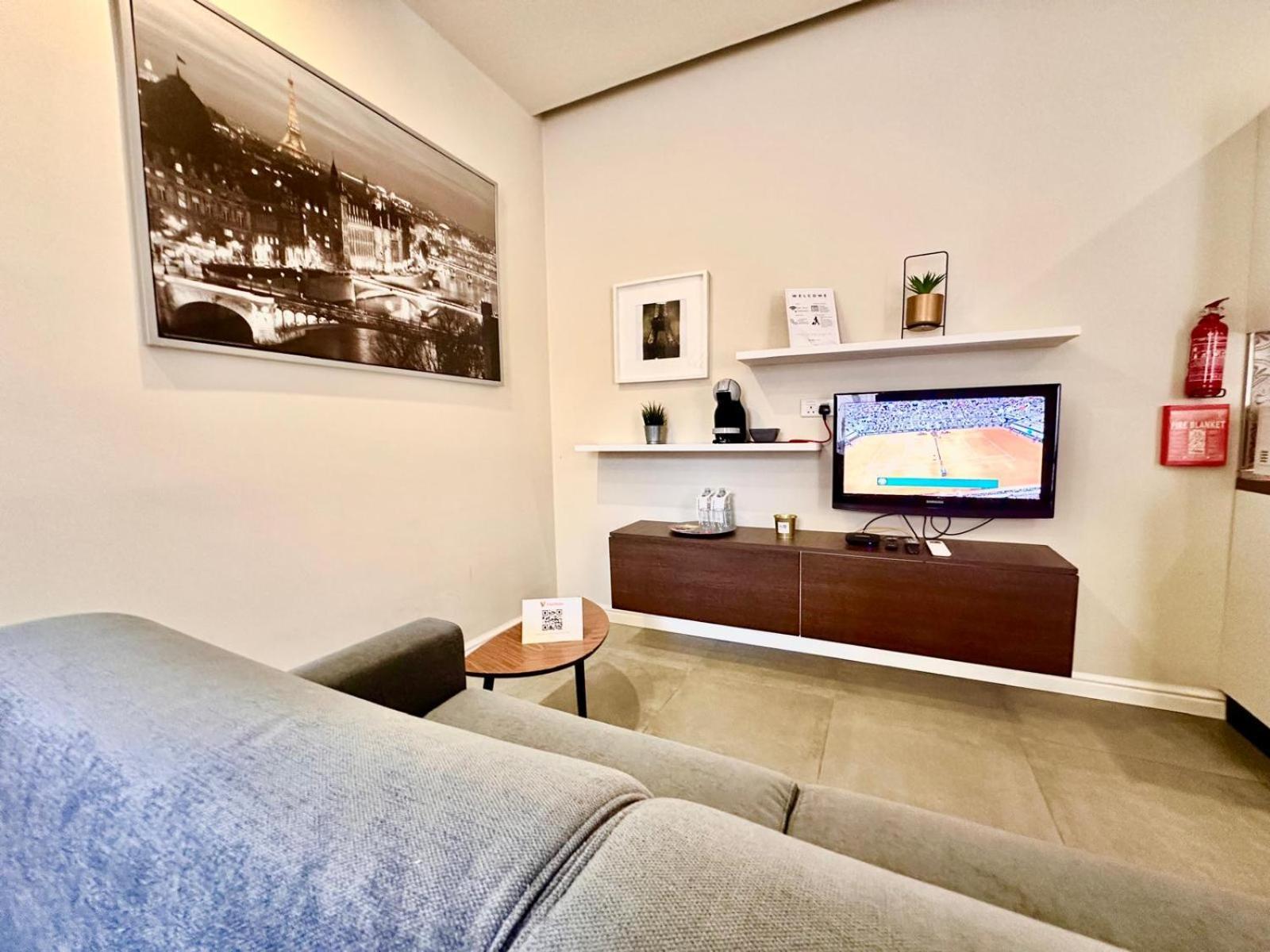 Charming Flat Off The Sea Front Apartment Gzira