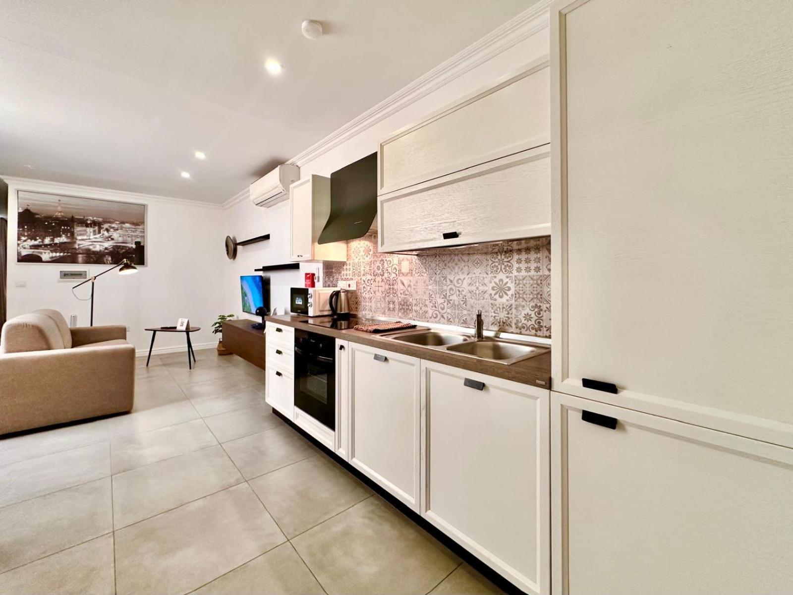 Charming Flat Off The Sea Front *