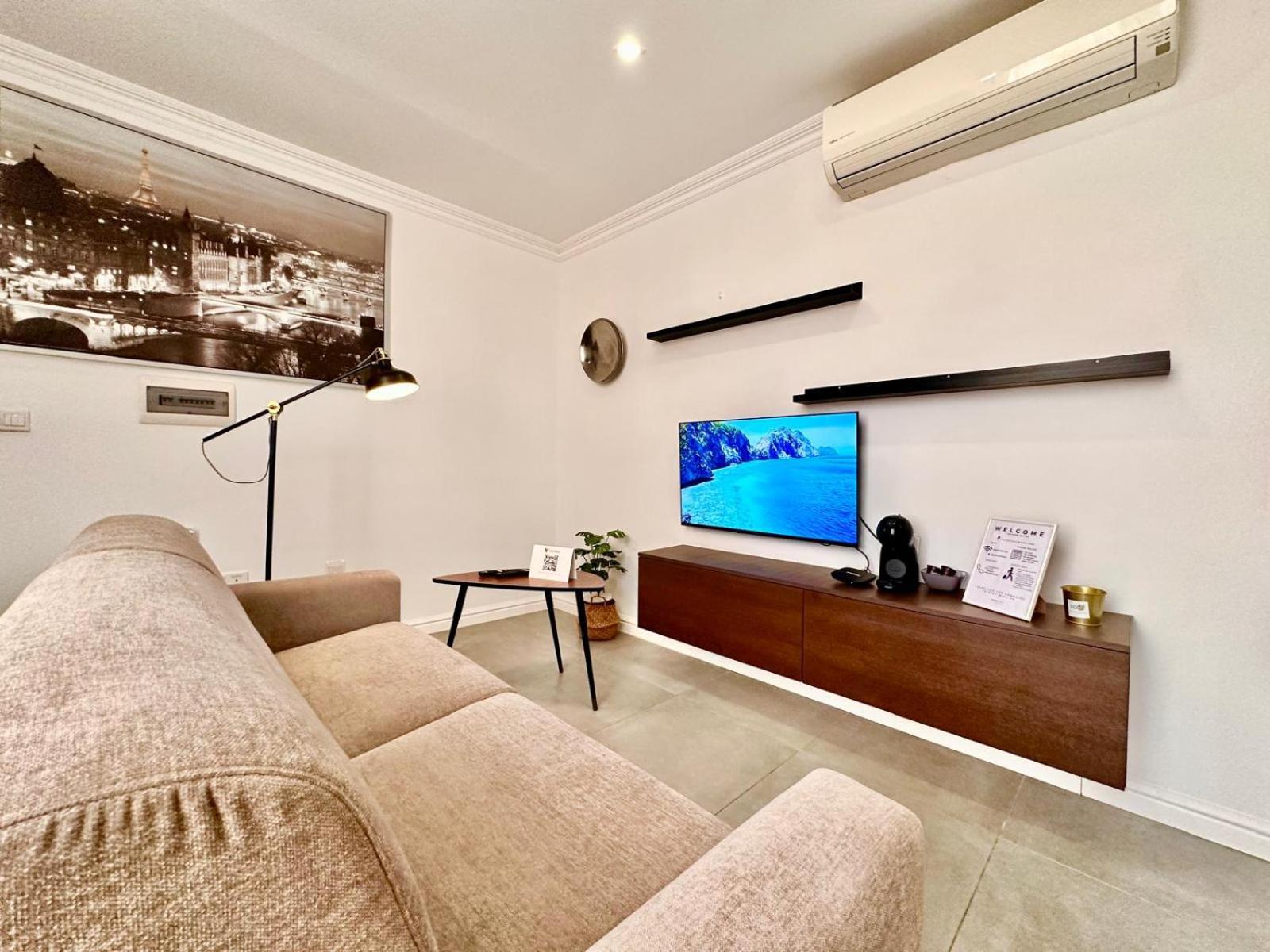 Charming Flat Off The Sea Front Apartment Gzira